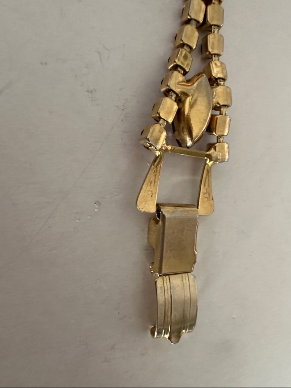 RARE 1960s Weiss or Julianna Red Rhinestone and Art Glass Bracelet - Picture 10 of 11